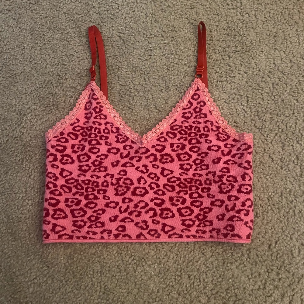 cropped tank top